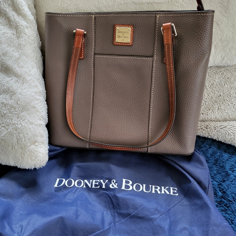 Dooney and Bourke Pebble Grain Small Lexington